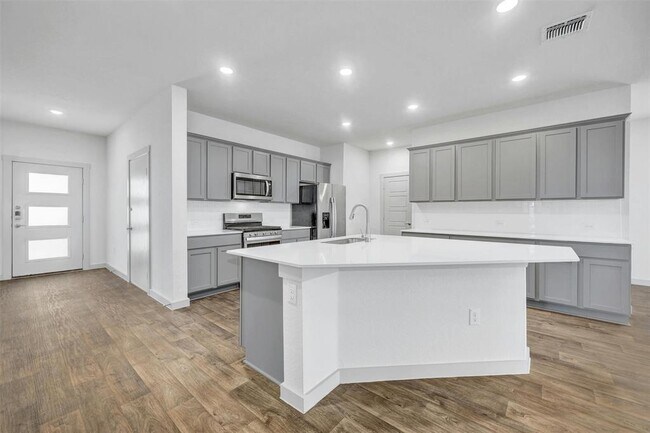 Foto del edificio - 3024 Louris Ln
