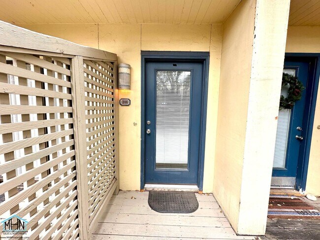 Foto del edificio - Cozy Secluded Condo, conveniently located near Medical Center, and Wurzbach Rd!