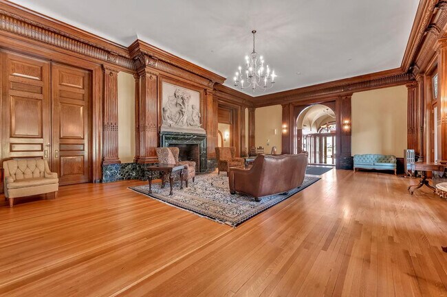 Building Photo - 160 Bryant St