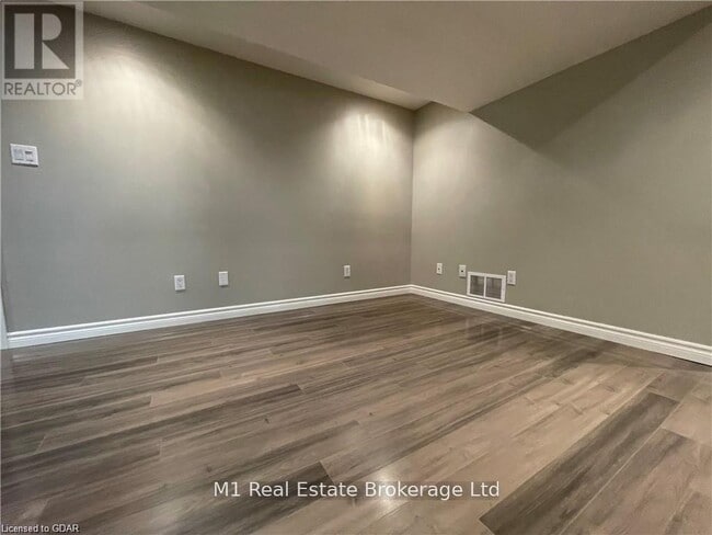 Building Photo - 25 Promenade Rd