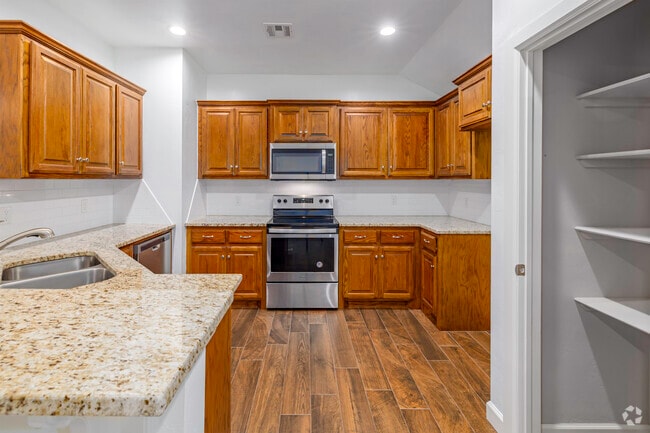2BR, 2BA - 1,200SF - Kitchen - The Meadows at Newcastle