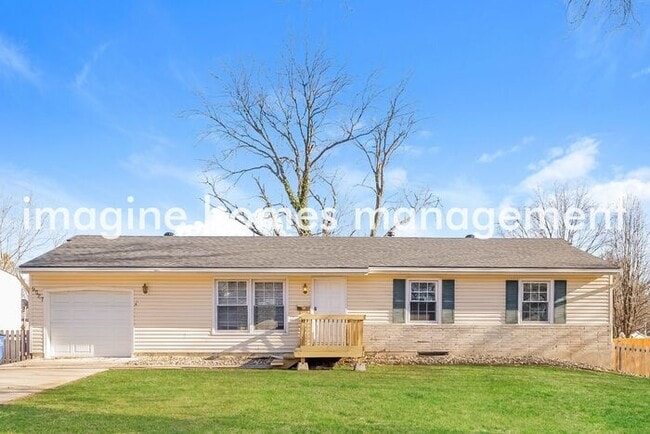 Building Photo - Gorgeous Pet-Friendly Home in Overland Park