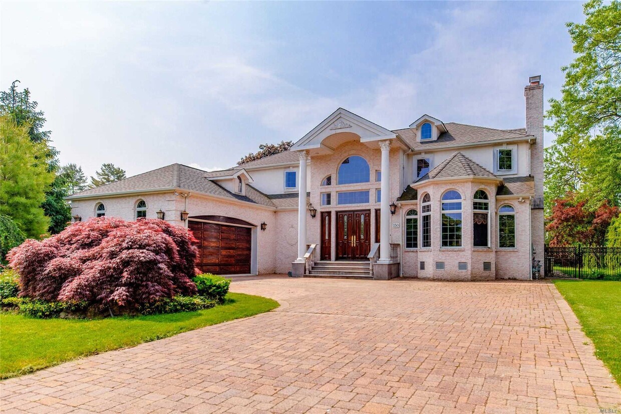 150 Crabapple Rd, Manhasset, NY 11030 House for Rent in Manhasset, NY