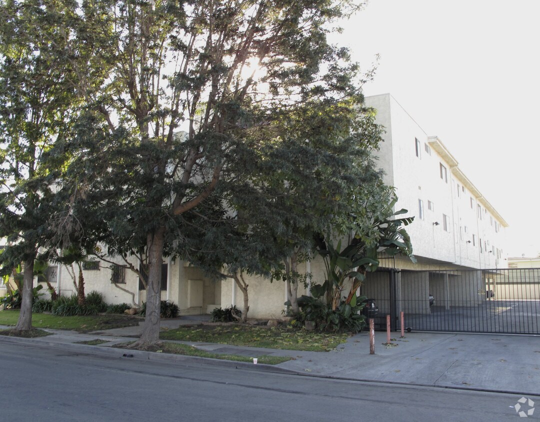 Foto del edificio - 80th Street Apartments