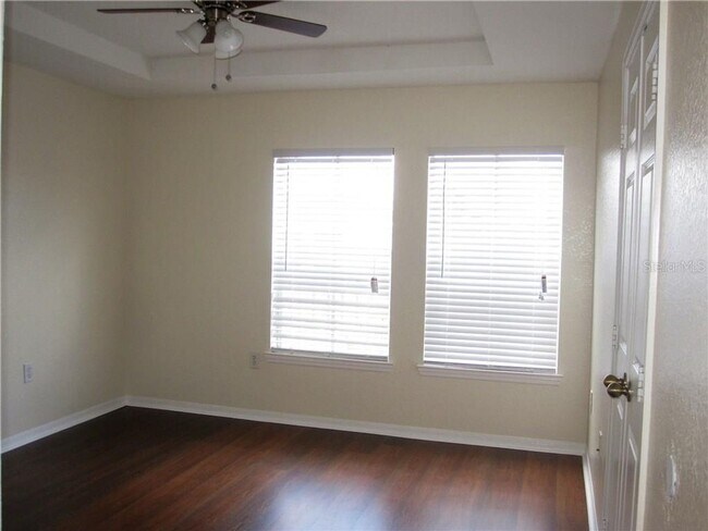 Foto del edificio - 18001 Richmond Pl Dr