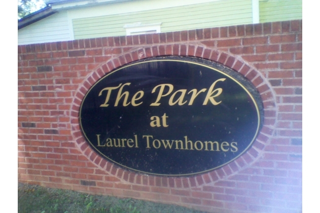 Building Photo - The Park at Laurel Townhomes