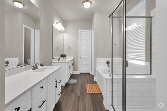 Building Photo - 17052 Easter Lily Dr