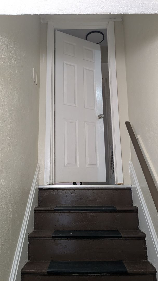 Foto del edificio - *793 Boulevard St - Duplex