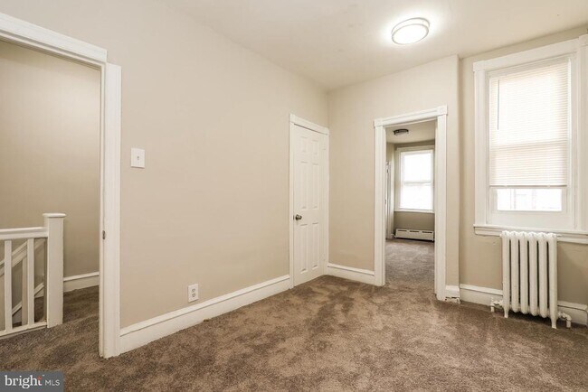 Foto del edificio - 5627 Hadfield St