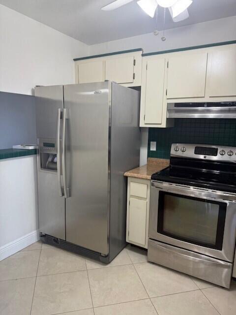 Foto del edificio - 21911 Lake Forest Cir