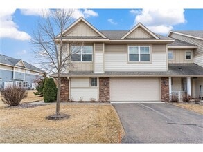 Building Photo - 3262 Red Oak Trail