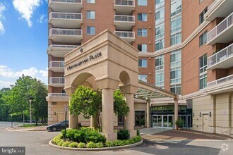 Building Photo - 3101 N Hampton Dr