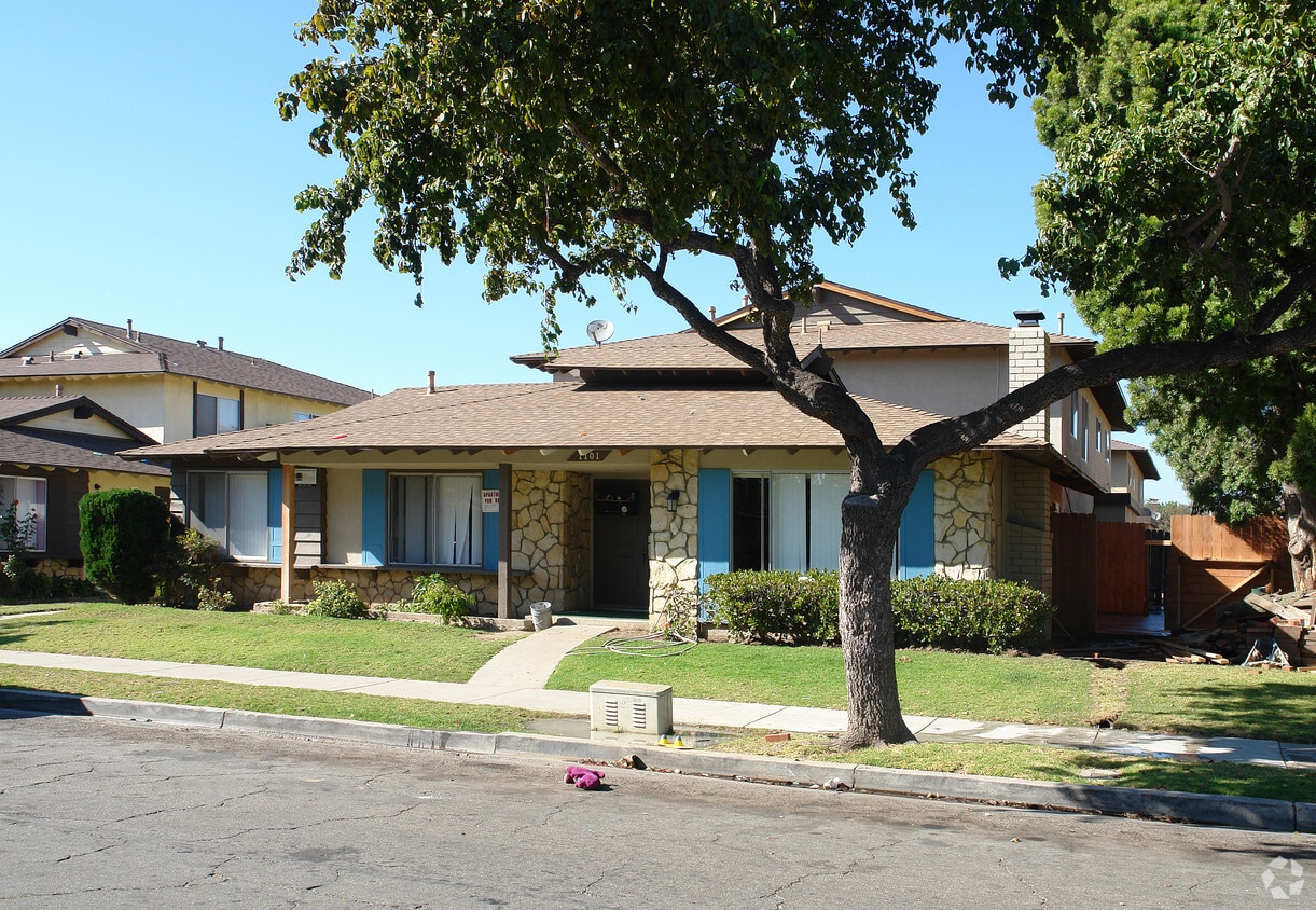 1101 W Isleton Pl, Oxnard, CA 93030 Apartments in Oxnard, CA