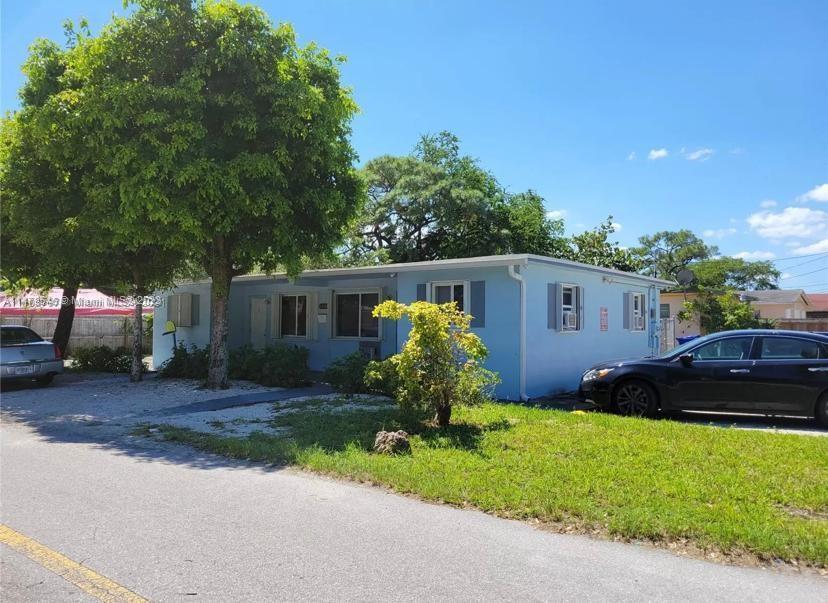 Primary Photo - 1800 NW 9th St