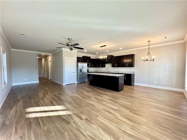 Foto del edificio - 921 NE Hts Ln