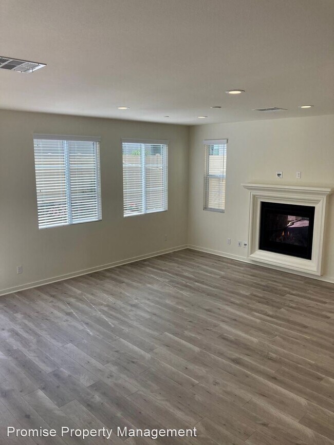 Foto del edificio - 3 br, 2.5 bath House - 4209 Camino Del Flor