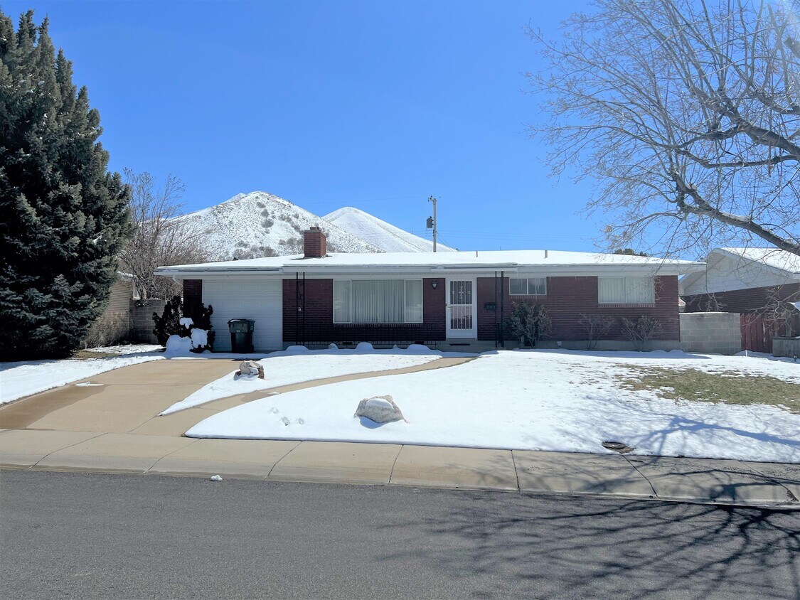 345 Melba Dr, Tooele, UT 84074 House Rental in Tooele, UT
