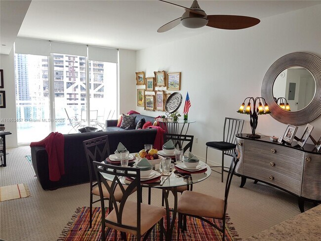 Foto del edificio - 950 Brickell Bay Dr