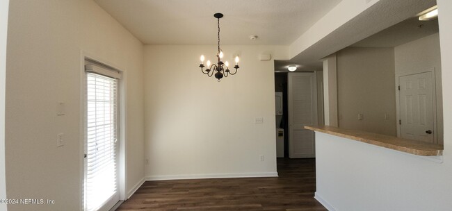 Building Photo - 575 Oakleaf Plantation Pkwy