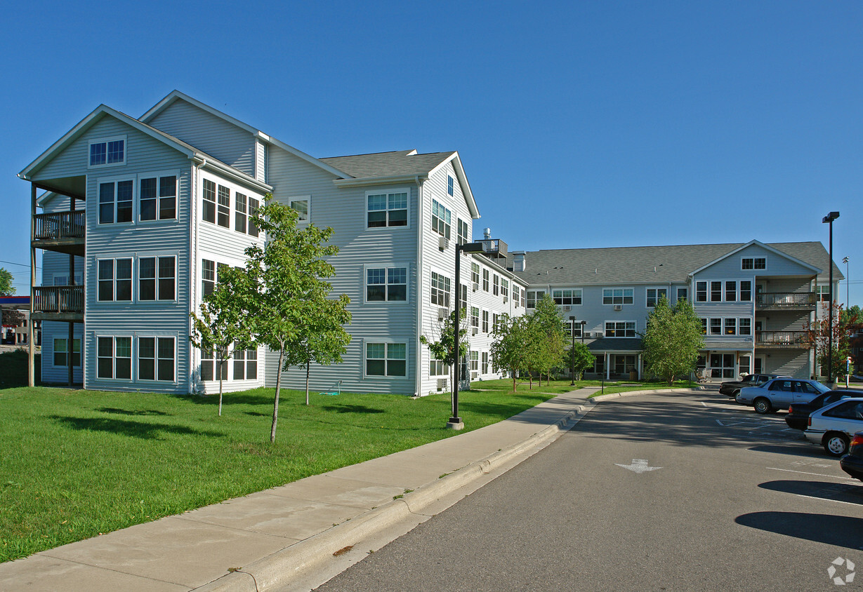 Building Photo - Arlington Gardens