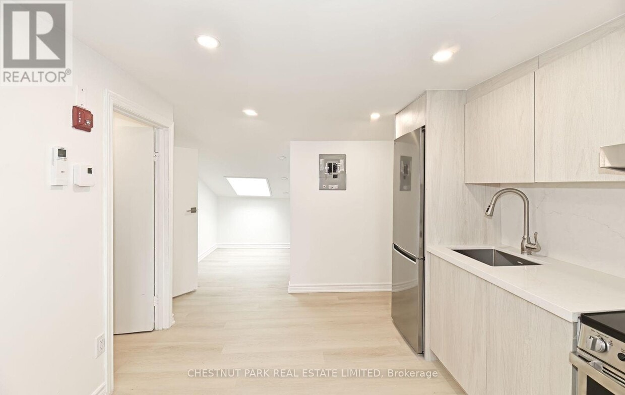 Photo principale - 171-171 King St E