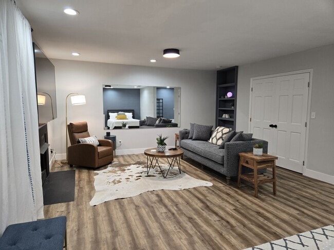 Photo - 319 Silverberry Ct Townhome