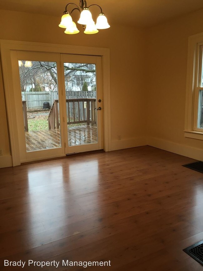 Foto del edificio - 3 br, 1.5 bath House - 806 E Monroe