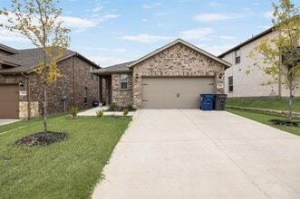 Building Photo - 3116 Sedge Grass Dr