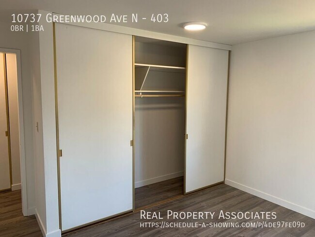Foto del edificio - 10737 Greenwood Ave N
