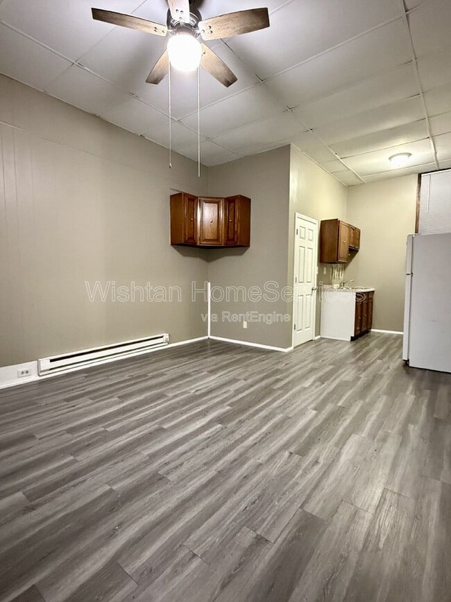 Foto del edificio - 429 N 8th St