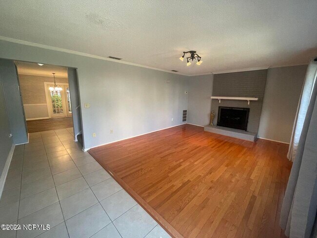Foto del edificio - 2907 Cedar Creek Rd