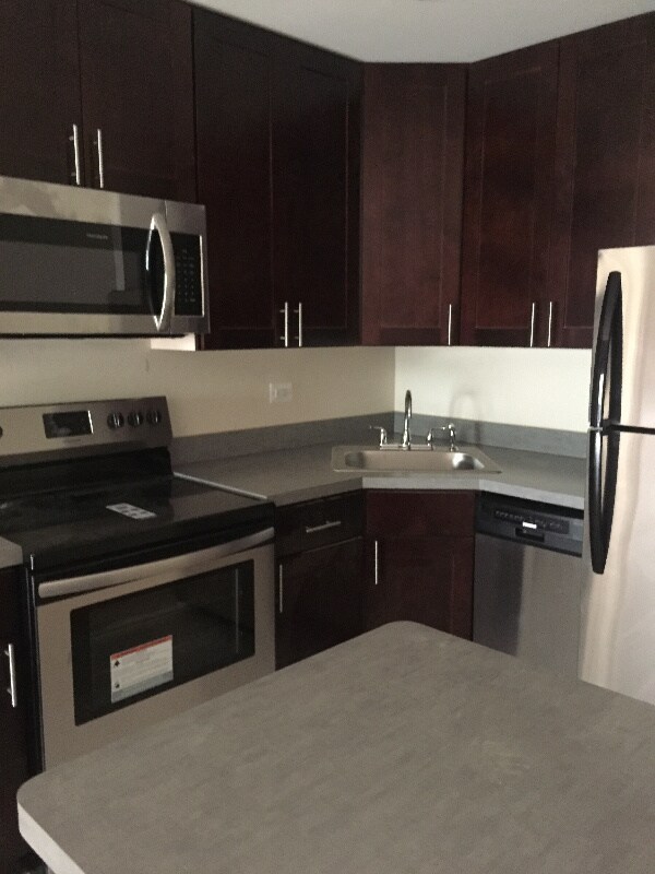 Foto del edificio - 2233 N Lincoln Ave