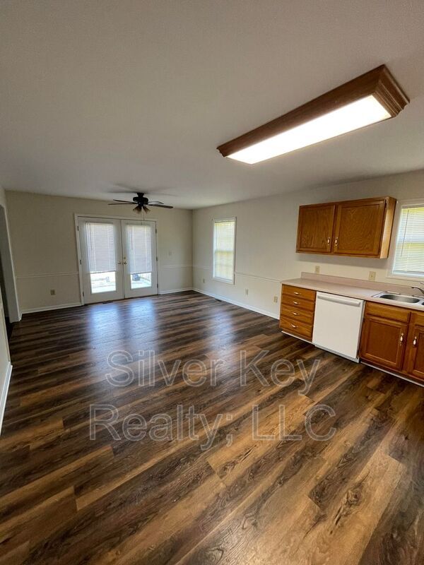 Foto del edificio - 121 County Rd 537