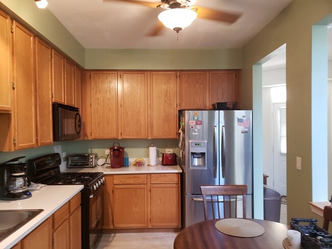Building Photo - 2815 Gypsum Cir