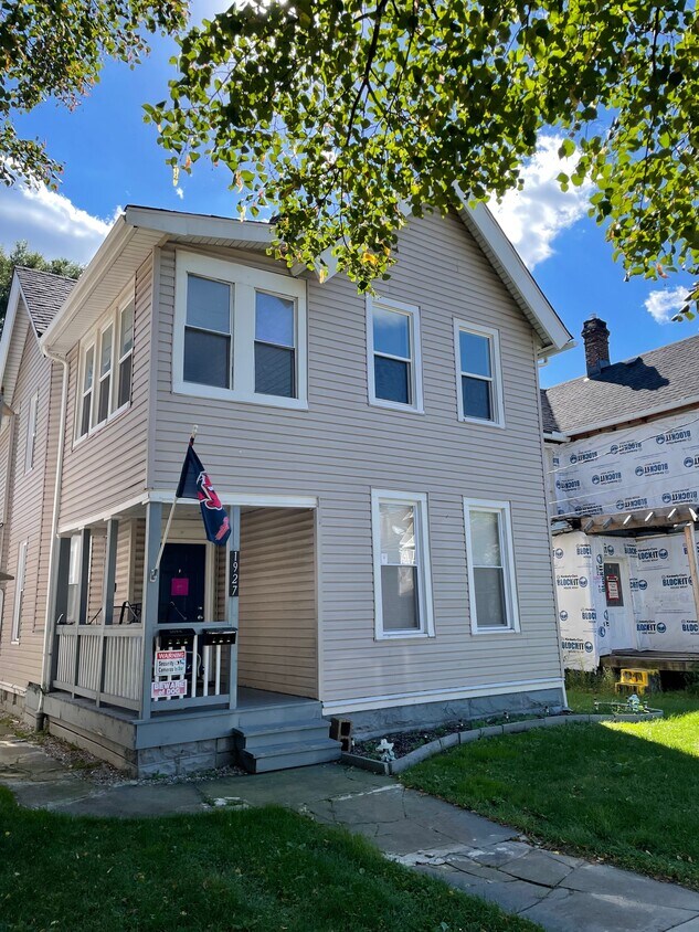 1927 Holmden Ave, Cleveland, OH 44109 Townhome Rentals in Cleveland