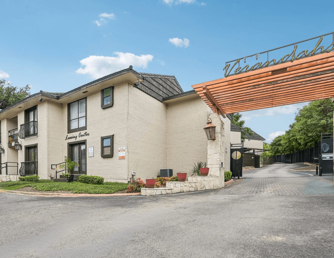 Leasing Office at The Verandahs - East Dallas Collection