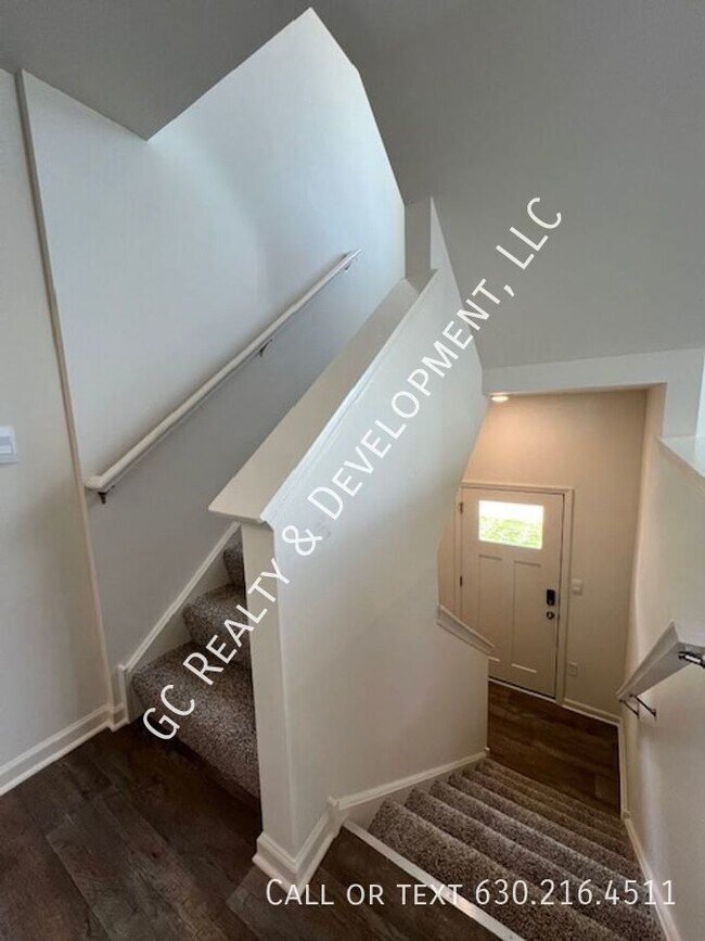 Building Photo - ***NEW CONSTRUCTION - 3 LEVEL END UNIT TOW...