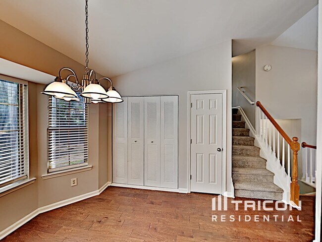 Foto del edificio - 2055 Towne Manor Drive NW Kennesaw GA