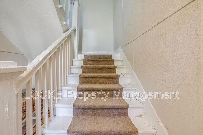 Foto del edificio - 1016 E Arlington Ave