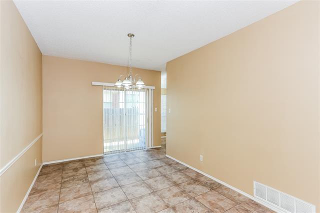 Foto del edificio - 2720 Clovermeadow Dr