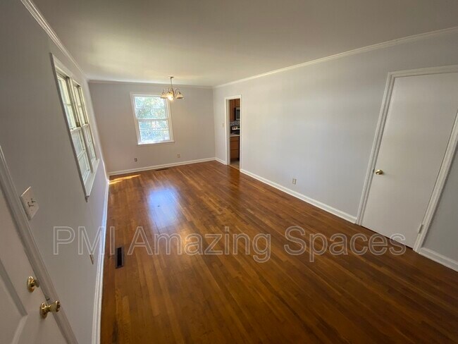 Foto del edificio - 401 Wilbrown Cir