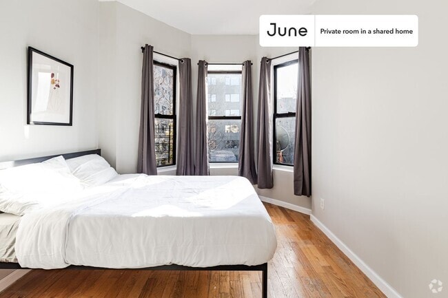 Building Photo - Private bedroom in 4 bed/2 bath Home