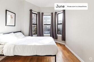 Building Photo - Private bedroom in 4 bed/2 bath Home