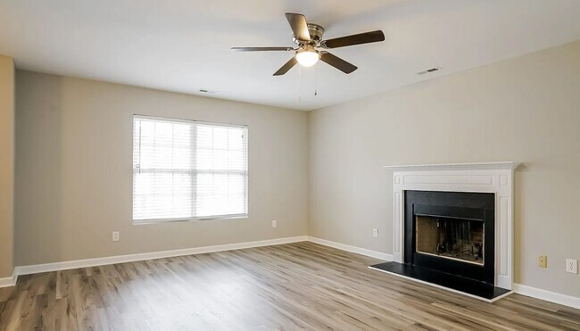 Foto del edificio - 4037 Griffis Glen Dr