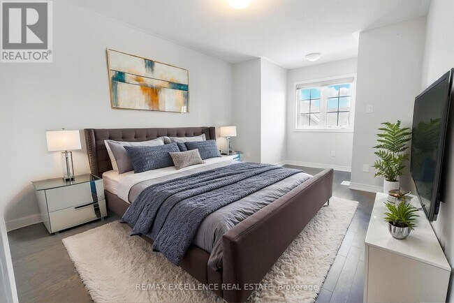 Building Photo - 28 Bluestone Cres