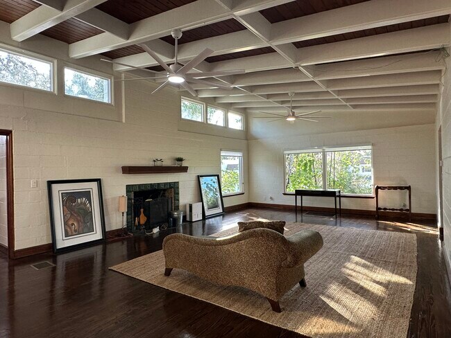 Foto del edificio - 693 Chestnut St