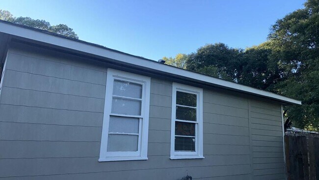 Foto del edificio - 218 E Morris St