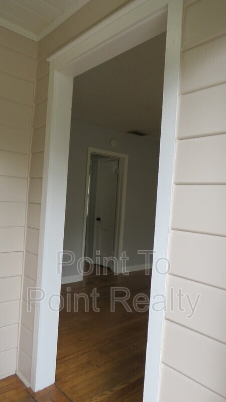 Foto del edificio - 4811 Sefa Cir N