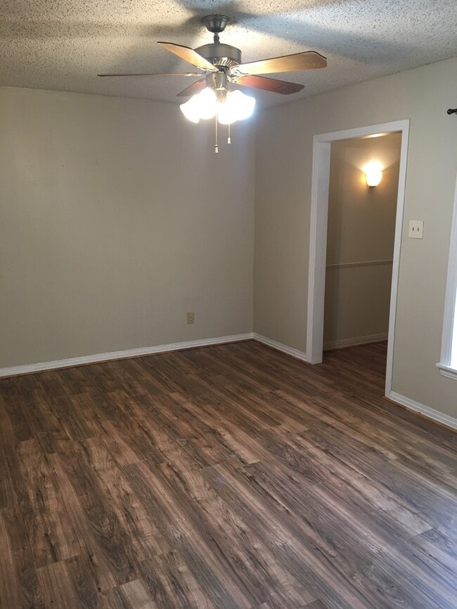 1009 Locust St, Merkel, TX 79536 House Rental in Merkel, TX