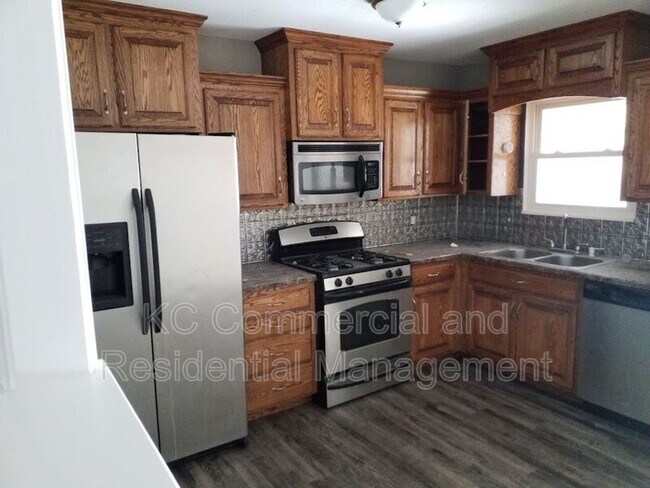 Foto del edificio - 16527 E 35th Terrace S